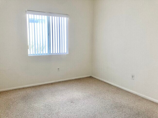 Building Photo - 9867 Ashton Pines Ct