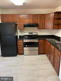 Building Photo - 5516 Sully Lake Dr