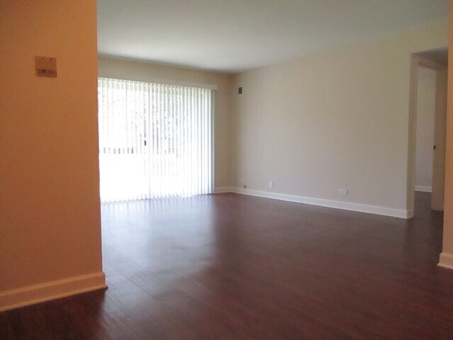 Building Photo - 9376 Bay Colony Dr