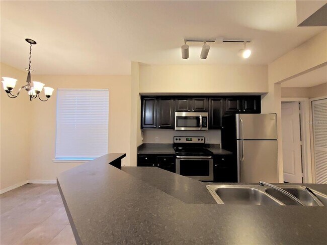 Building Photo - 6029 Westgate Dr