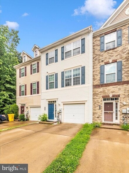 Building Photo - 8313 Black Harrier Ln