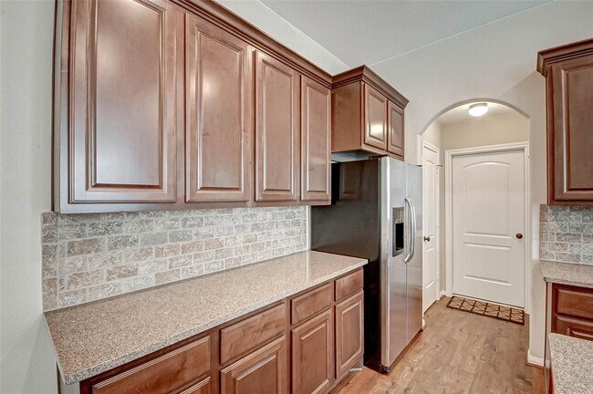 Building Photo - 26 Cheswood Manor Drive