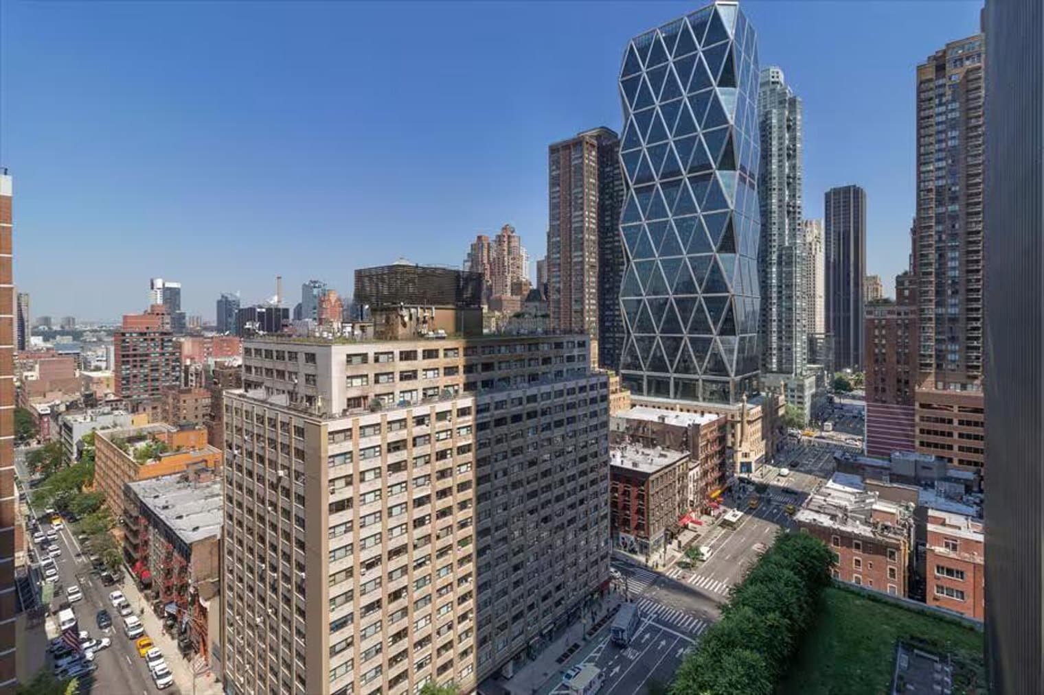 Building Photo - 254 W 54th St