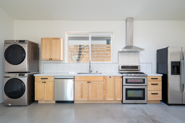 Newly renovated Kitchen - 2200 W Alameda St