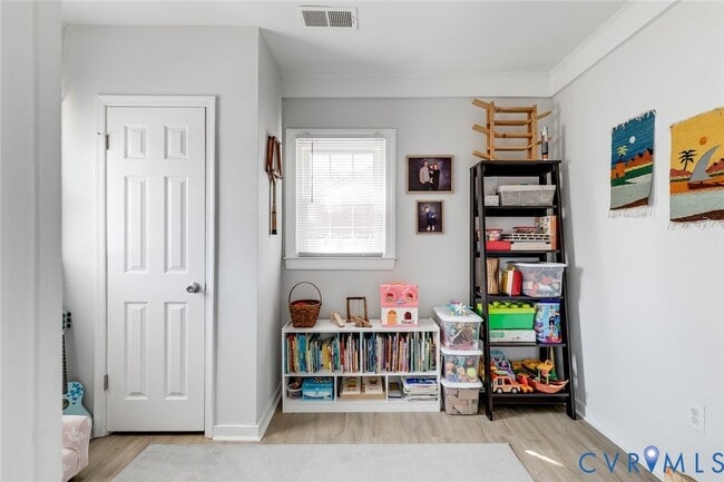 Building Photo - 4606 Chipoax Ave