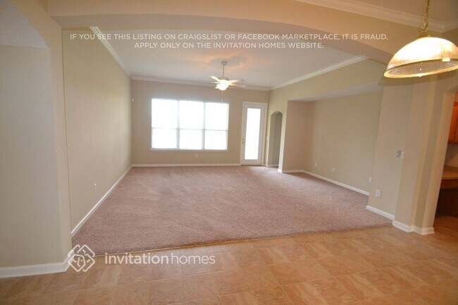 Building Photo - 11121 Apple Blossom Trail W