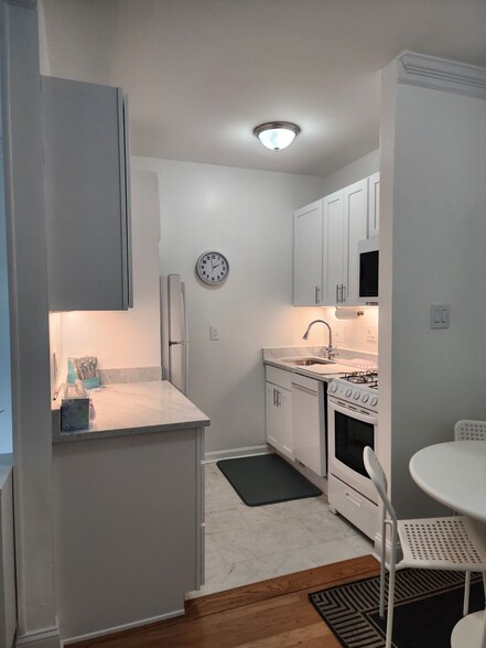 Building Photo - 2755 Ordway St NW