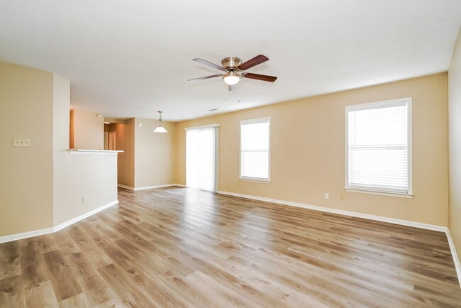 Building Photo - 2334 Bristol Dr