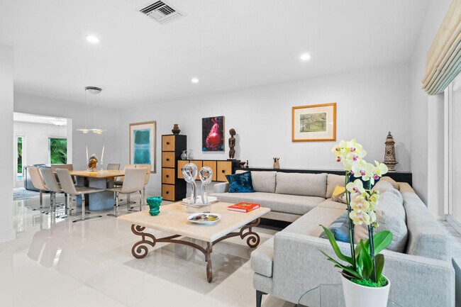 Building Photo - 326 Seven Isles Dr