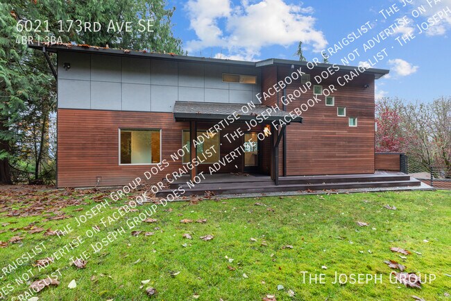 Building Photo - 6021 173rd Ave SE