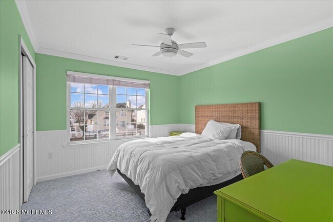 Building Photo - 297 Bayview Ave