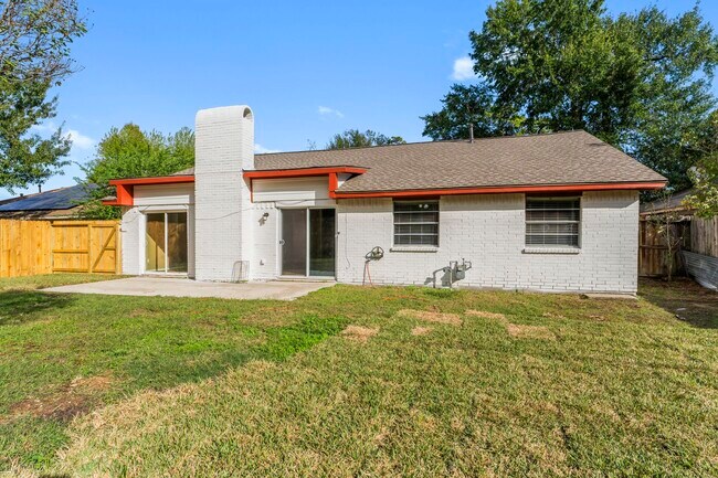 Building Photo - 17219 Camberwell Green Ln