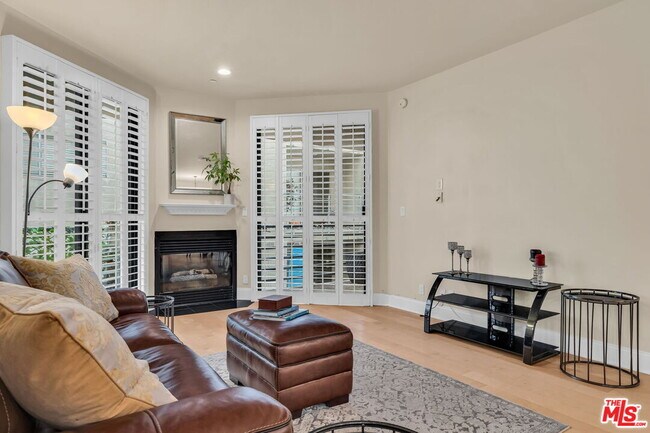 Building Photo - 12000 Goshen Ave