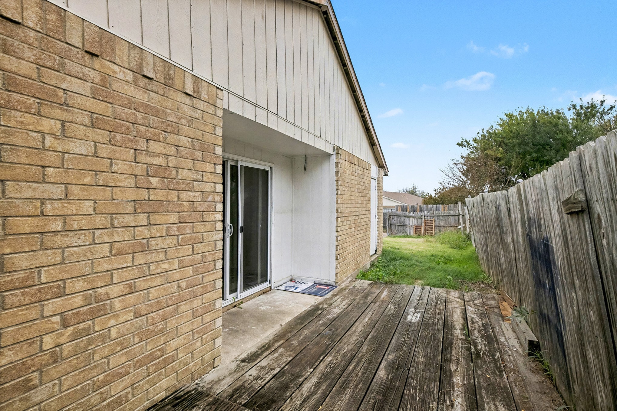 Building Photo - 2412 Limestone Dr