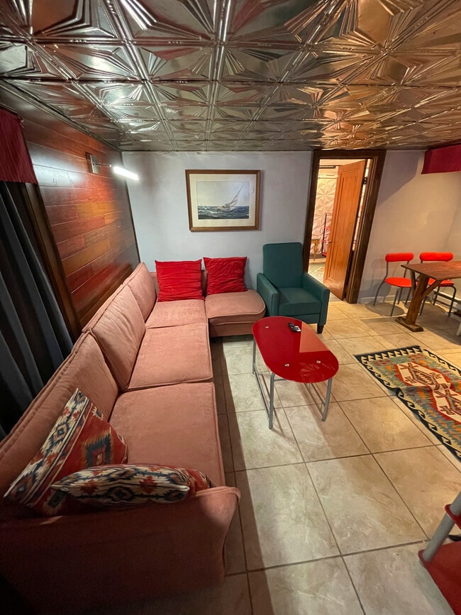 Building Photo - 4778 Rogers Rd