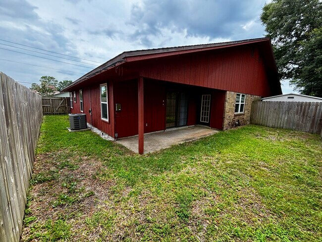 Building Photo - 11 12th Ave
