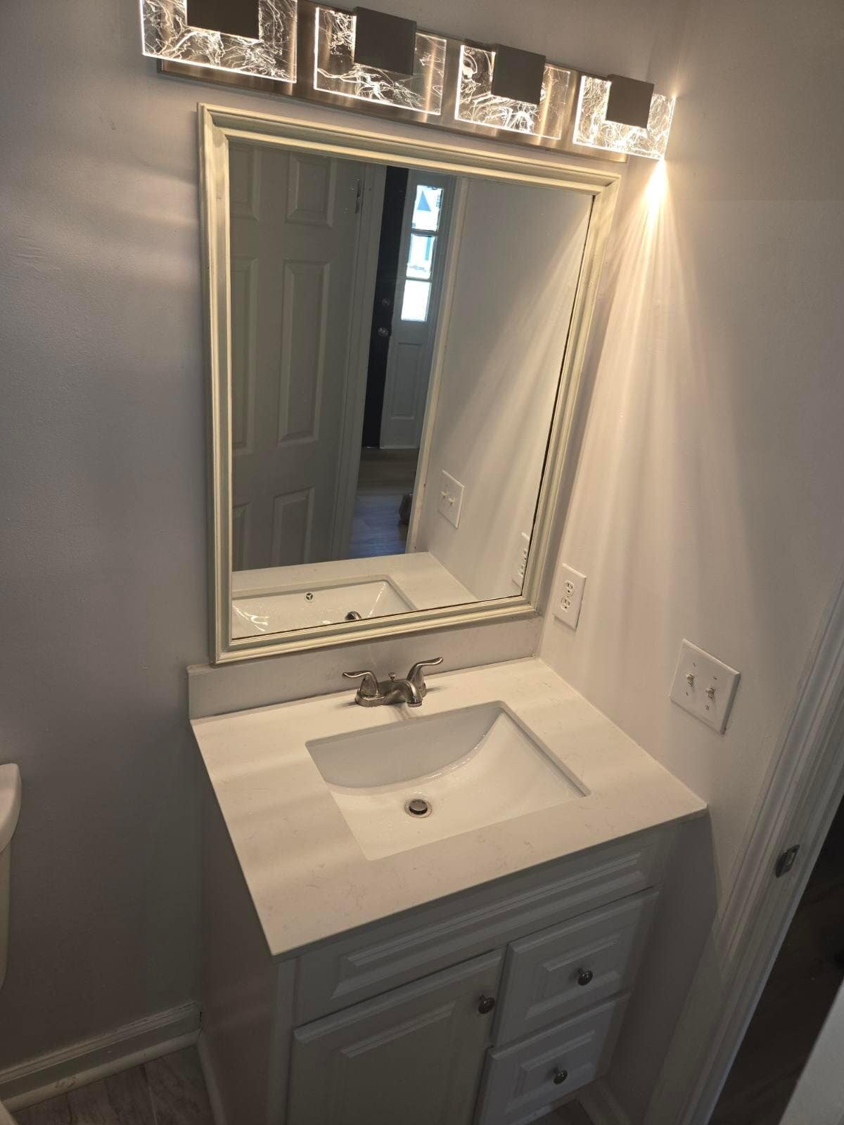 Building Photo - 436 N Royal Tower Dr