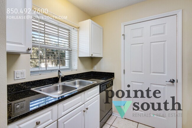 Building Photo - 4270 Calinda Ln