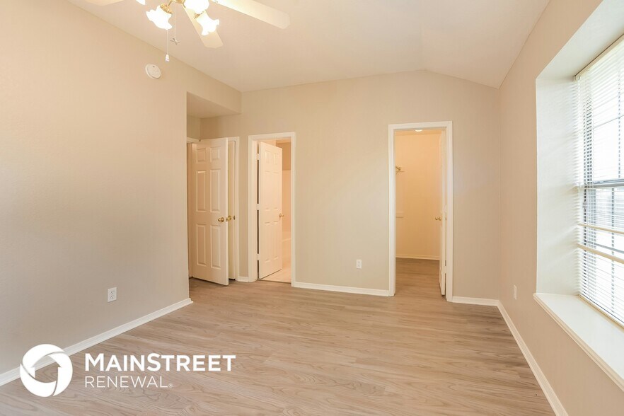 Building Photo - 1413 Buena Vista Cir