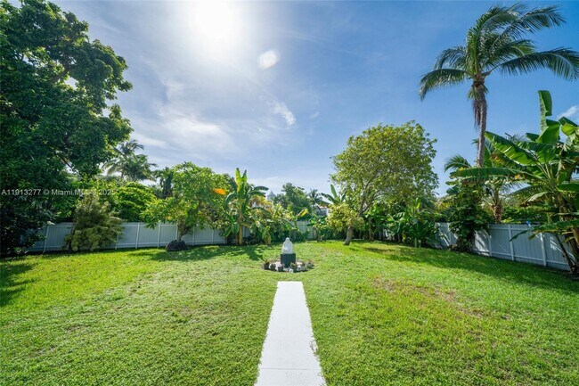 Building Photo - 5149 Alton Rd