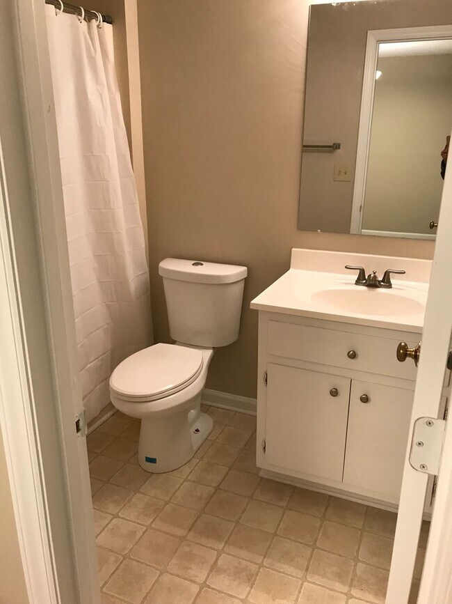 Building Photo - 4402 American Dr