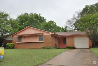 Building Photo - 3809 Titan Trail