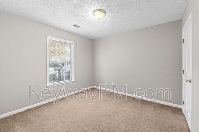 Building Photo - 2011 Summer Valley Way