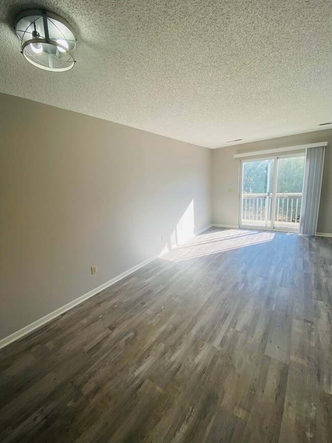 Building Photo - 365 Beaver Kreek Center