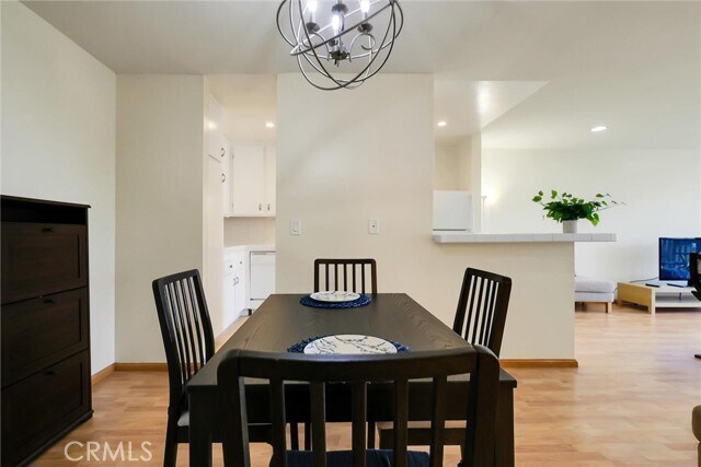 Building Photo - 6542 Ocean Crest Dr