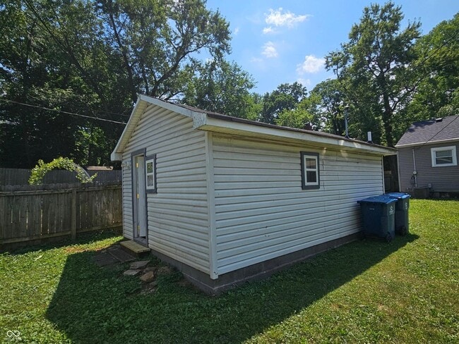 Building Photo - 4943 Indianola Ave