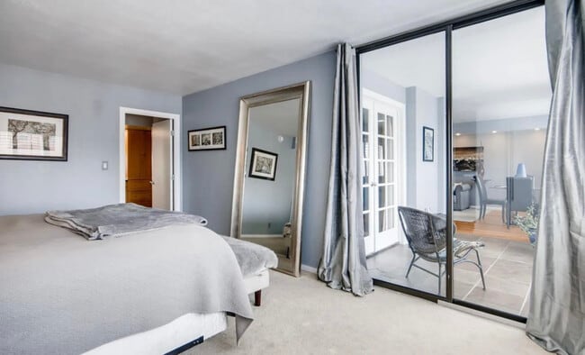 Building Photo - 1551 Larimer St