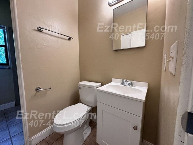 Building Photo - 616 Woodling Pl