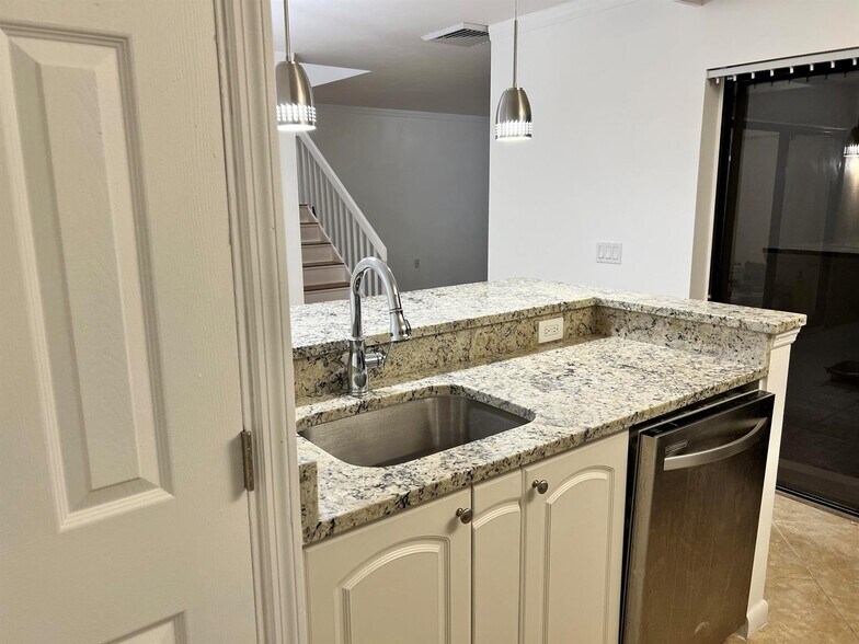 Building Photo - 3114 31st Way