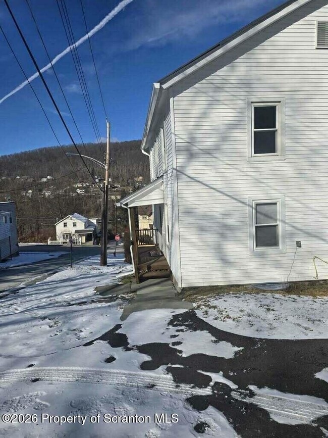 Building Photo - 5094 3rd Ave