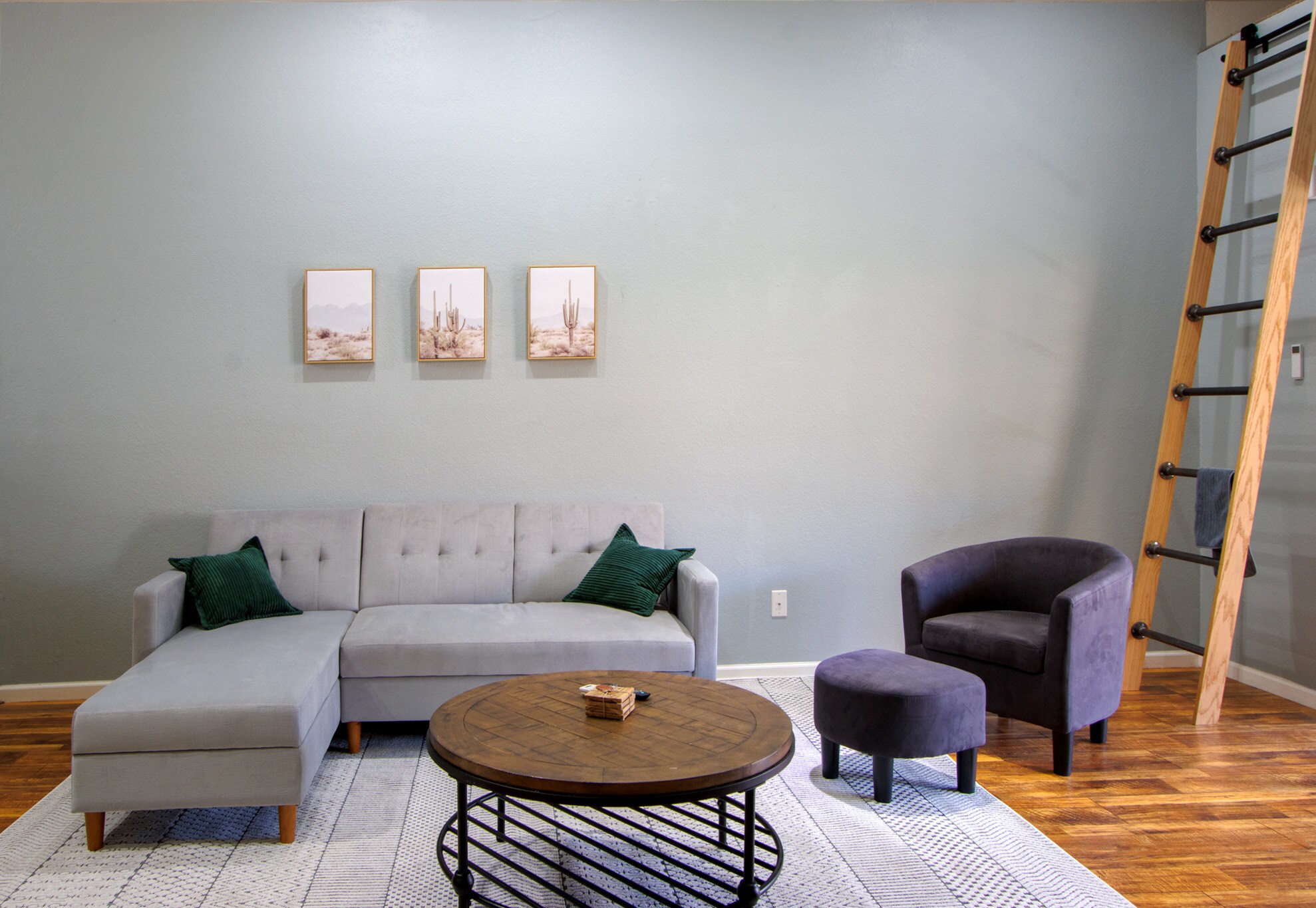 Building Photo - 10301 N 70th St