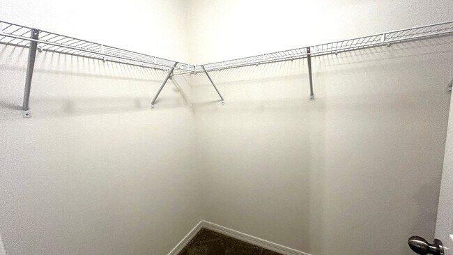 Building Photo - 4 Bedroom 2 Bathroom 2 Car Garage Home - NW Cape Coral - Available Mid April