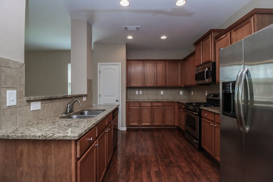 Building Photo - 24 Quail Bend Loop