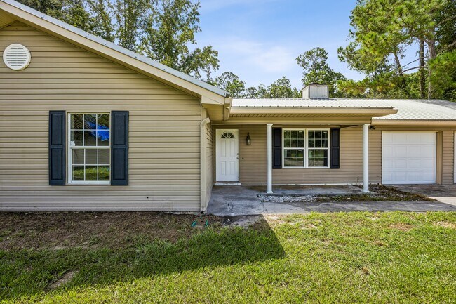 Building Photo - 117 Pinedale Dr