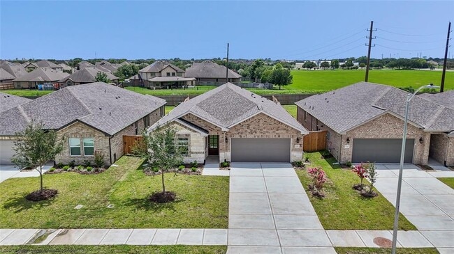 Building Photo - 6246 Brazos Trl Dr