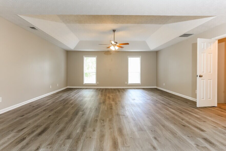 Building Photo - 3747 Wolverton Cir
