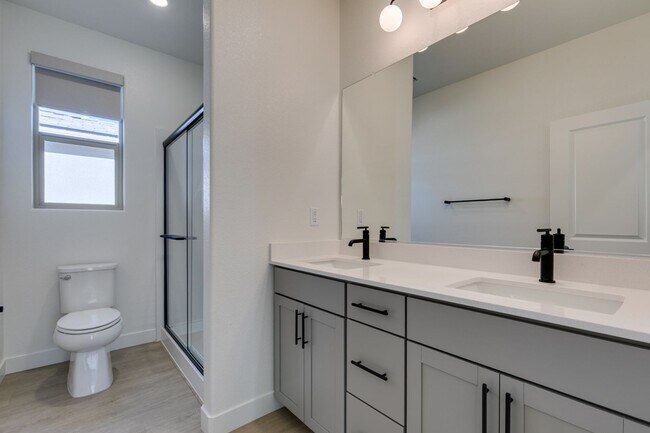 Building Photo - Brand New 4 Bedroom + Den/Office in Summerlin