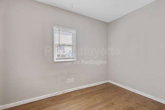 Building Photo - 60 Vicksburg Ln