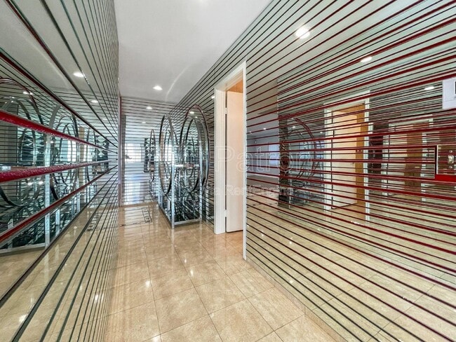 Building Photo - 9564 Peartree Ln