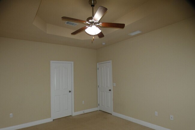 Building Photo - 3-Bedroom Home + Office/Flex Space