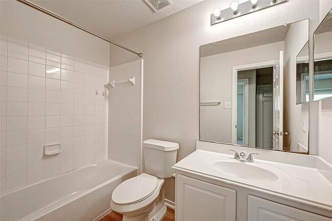 Building Photo - 25218 Boulder Bend Ln