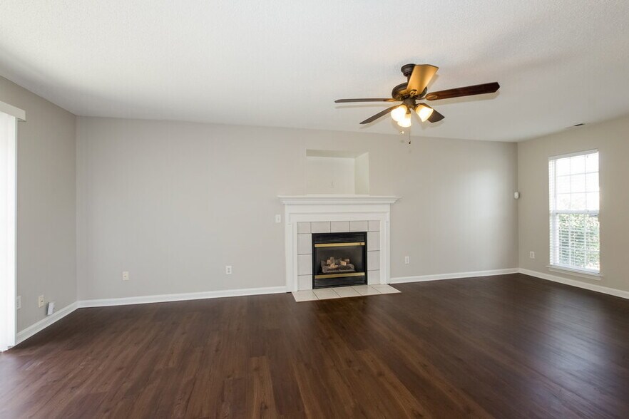 Building Photo - 8701 Terra Cotta Dr