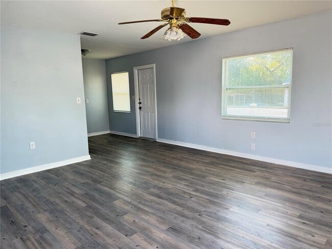 Building Photo - 1481 Drew St