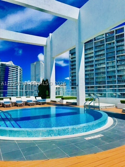 Building Photo - 500 Brickell Ave