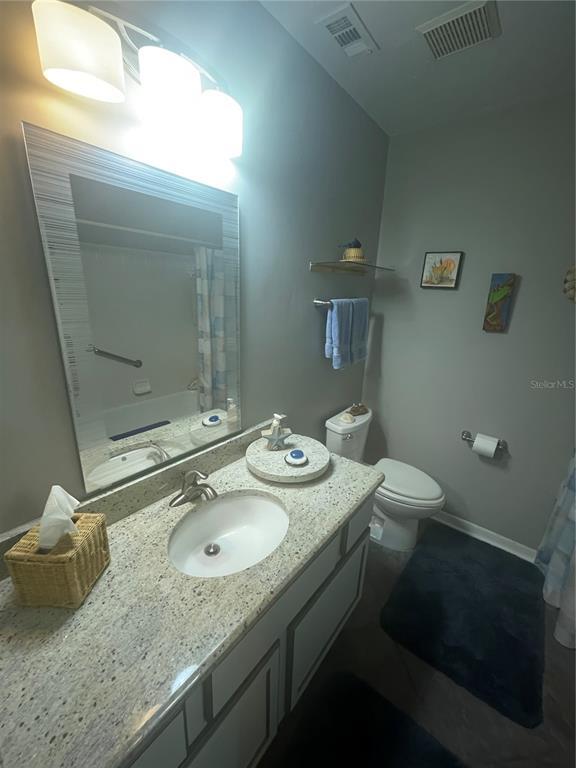 Building Photo - 324 NW 48th Blvd