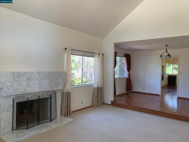 Building Photo - 9462 Thunderbird Pl